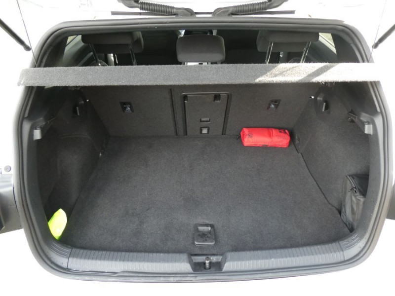 Photo 19 de l'offre de VOLKSWAGEN GOLF VIII 1.4 HYBRID 245 GTE Export JA18 Camera HUD ACC SC GPS Cockpit LED+ 1ère Main à 30950€ chez Mérignac auto
