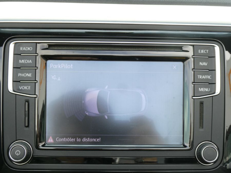 Photo 17 de l'offre de VOLKSWAGEN COCCINELLE CABRIOLET 1.2 TSI 105 BVM6 CUP BlueMotion Tech GPS Xénon JA18 à 21990€ chez Mérignac auto