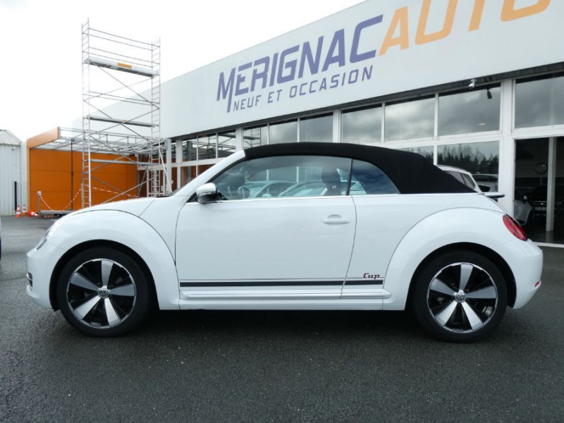Photo 7 de l'offre de VOLKSWAGEN COCCINELLE CABRIOLET 1.2 TSI 105 BVM6 CUP BlueMotion Tech GPS Xénon JA18 à 21990€ chez Mérignac auto