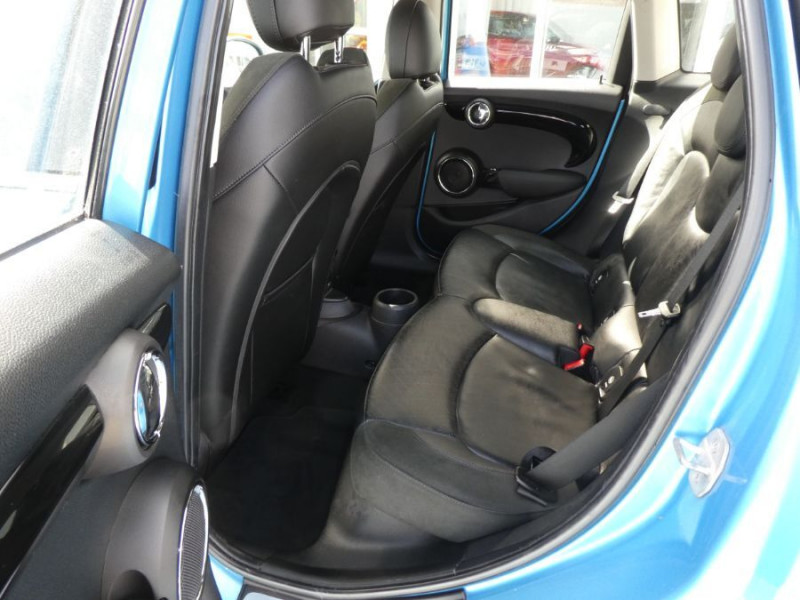 Photo 11 de l'offre de MINI MINI III (F55) 2.0 COOPER SD 170 BVA 5P RED HOT CHILI CUIR TOE à 18950€ chez Mérignac auto