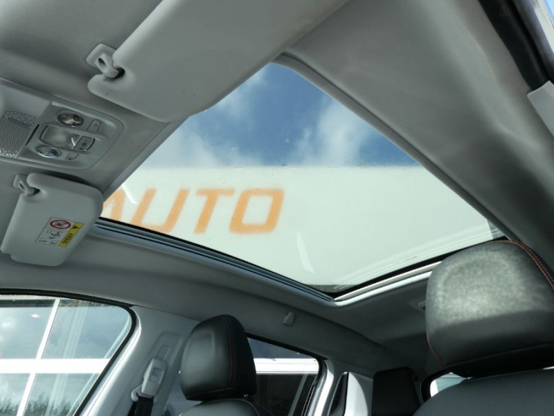 Photo 6 de l'offre de PEUGEOT 2008 1.2 PureTech 110 GT LINE TOIT Pano Grip Control à 14950€ chez Mérignac auto