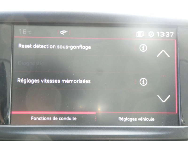 Photo 19 de l'offre de PEUGEOT 2008 1.2 PureTech 110 GT LINE TOIT Pano Grip Control à 14950€ chez Mérignac auto