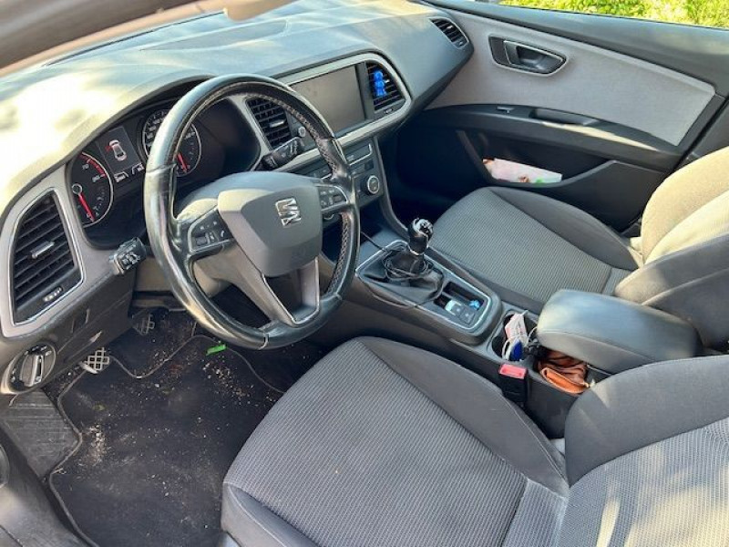 Photo 5 de l'offre de SEAT LEON III 1.2 TSI 110 BVM6 STYLE GPS Camera Radars à 13450€ chez Mérignac auto
