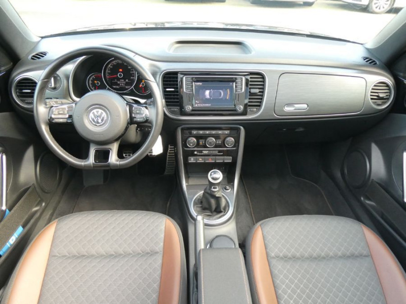 Photo 14 de l'offre de VOLKSWAGEN COCCINELLE CABRIOLET 1.2 TSI 105 BVM6 ALLSTAR GPS JA17 Camera Radars à 24750€ chez Mérignac auto