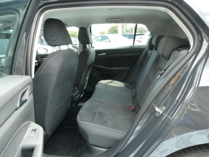 Photo 15 de l'offre de VOLKSWAGEN GOLF VIII 1.4 HYBRID 204 STYLE GPS Camera Privacy Glass ACC LED+ 1ère Main à 29450€ chez Mérignac auto