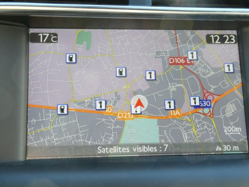 Photo 6 de l'offre de DS DS4 1.2 PureTech 130 BVM6 SO CHIC GPS JA17 à 10950€ chez Mérignac auto
