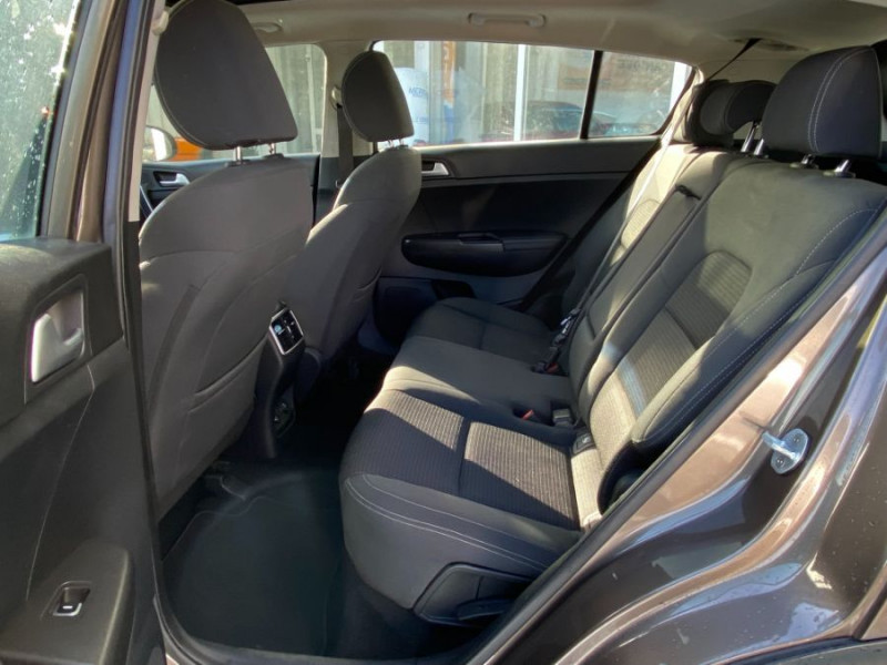 Photo 7 de l'offre de KIA SPORTAGE IV 1.7 CRDI 115 BVM6 TOIT Pano 1ère Main à 17950€ chez Mérignac auto