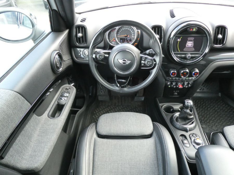 Photo 4 de l'offre de MINI COUNTRYMAN (F60) 1.5i 136 BVM6 COOPER TOE GPS JA18 SC Radars à 22950€ chez Mérignac auto