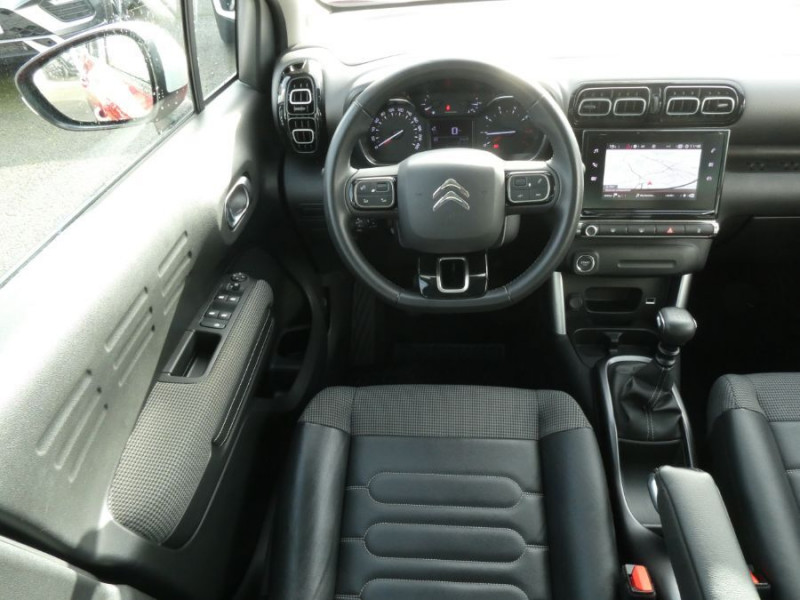 Photo 4 de l'offre de CITROEN C3 AIRCROSS 1.2 PureTech 130 BVM6 SHINE Camera Radars JA17 ADML à 16350€ chez Mérignac auto