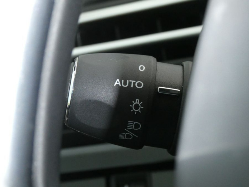 Photo 35 de l'offre de CITROEN GRAND C4 SPACETOURER 1.5 BlueHDi 130 EAT8 SHINE SC Hayon EL. 7PL à 25450€ chez Mérignac auto