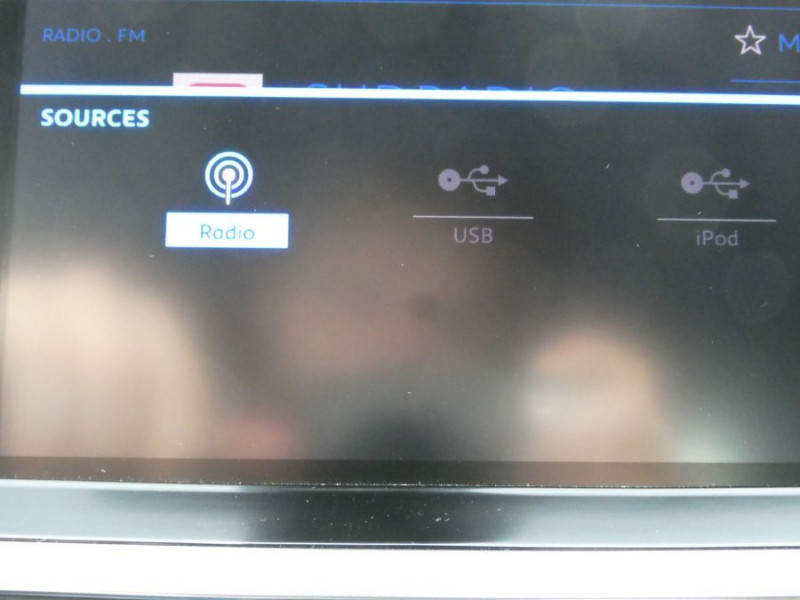 Photo 19 de l'offre de PEUGEOT 208 1.2 PureTech 100 EAT8 ACTIVE CarPlay SC à 17950€ chez Mérignac auto
