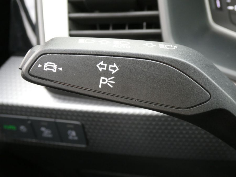 Photo 26 de l'offre de AUDI A1 SPORTBACK II 30 TFSI 110 S tronic 7 Pack Ext. S LINE JA17 Camera Radars à 28950€ chez Mérignac auto