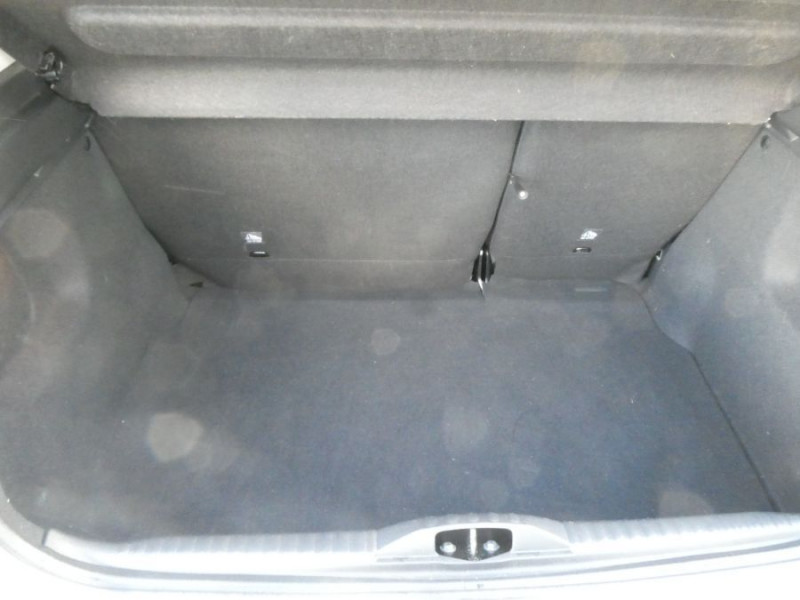 Photo 17 de l'offre de CITROEN C3 III NEW 1.2 PureTech 82 SHINE GPS JA16 à 15950€ chez Mérignac auto