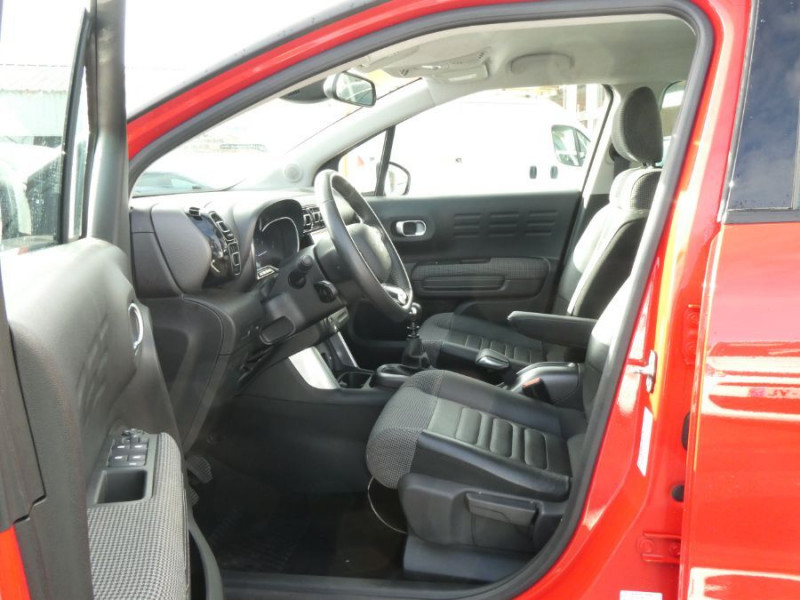 Photo 14 de l'offre de CITROEN C3 AIRCROSS 1.2 PureTech 130 BVM6 SHINE Camera Radars JA17 ADML à 16350€ chez Mérignac auto