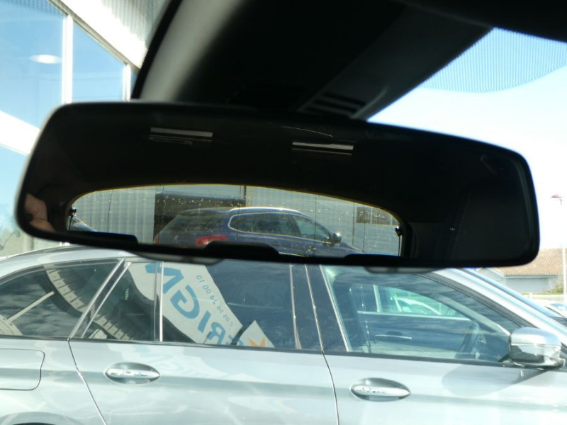 Photo 40 de l'offre de BMW SERIE 1 (F40) 120D 190 BVA8 M SPORT CarPlay ACC SC Attel. à 28490€ chez Mérignac auto
