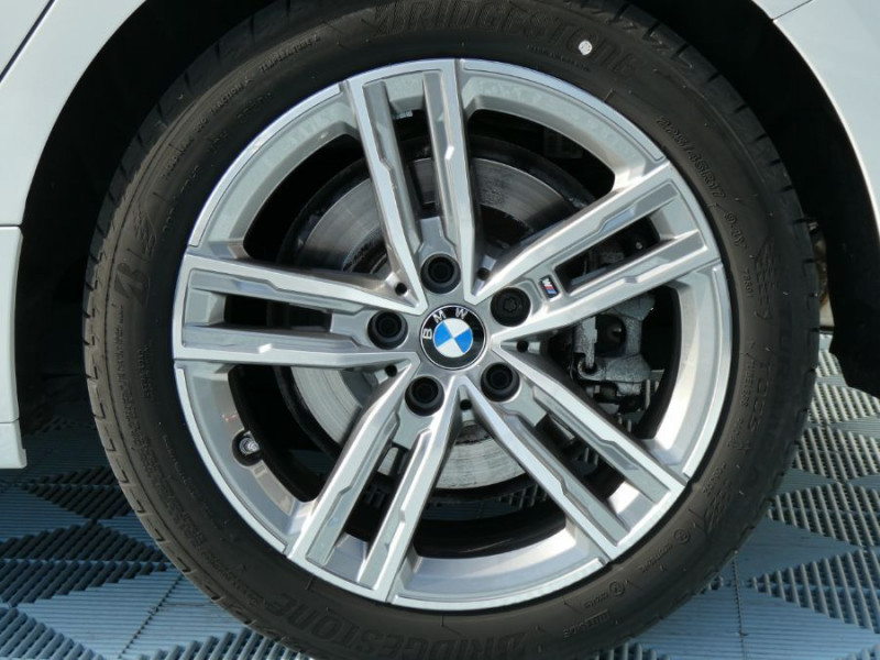 Photo 45 de l'offre de BMW SERIE 1 (F40) 120D 190 BVA8 M SPORT CarPlay ACC SC Attel. à 28490€ chez Mérignac auto
