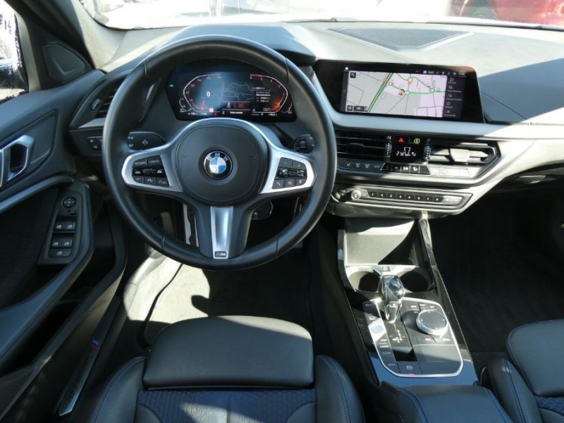 Photo 16 de l'offre de BMW SERIE 1 (F40) 120D 190 BVA8 M SPORT CarPlay ACC SC Attel. à 28490€ chez Mérignac auto