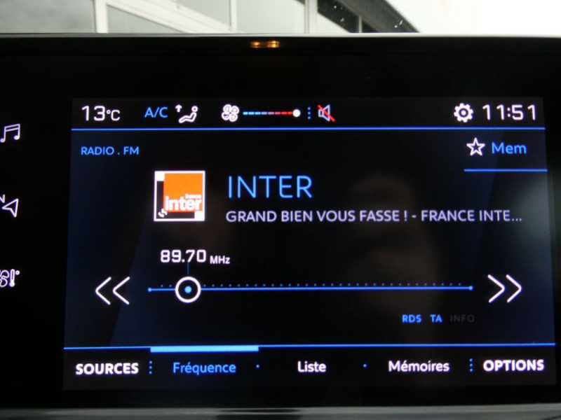 Photo 18 de l'offre de PEUGEOT 208 II 1.2 PureTech 100 BVM6 ACTIVE SC CarPlay à 14950€ chez Mérignac auto