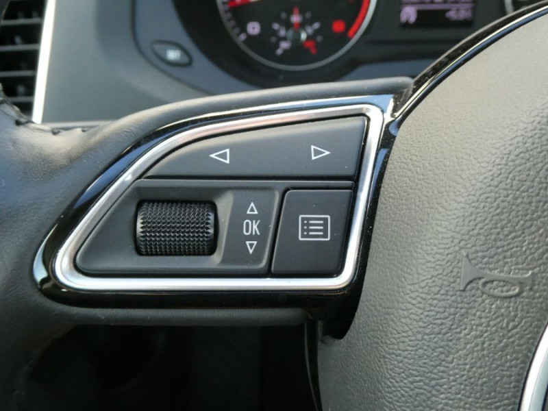 Photo 27 de l'offre de AUDI Q3 II 1.4 TFSI 150 S tronic GPS SC Xénon Hayon EL. Key Less à 24950€ chez Mérignac auto