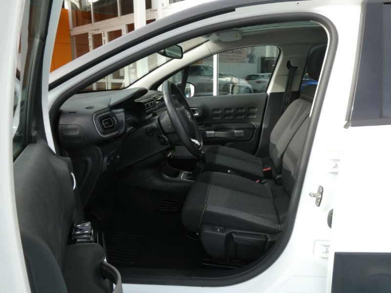 Photo 8 de l'offre de CITROEN C3 III 1.2 PureTech 82 SHINE CarPlay SC TOIT Pano JA16 à 13450€ chez Mérignac auto