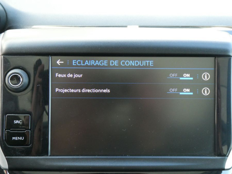 Photo 31 de l'offre de PEUGEOT 2008 1.2 PureTech 110 EAT6 GT LINE Camera TOIT Pano Grip.Control à 14690€ chez Mérignac auto