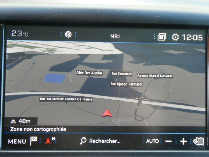 Photo 7 de l'offre de PEUGEOT 208 1.2 PureTech 82 SIGNATURE GPS Radar RER à 12450€ chez Mérignac auto