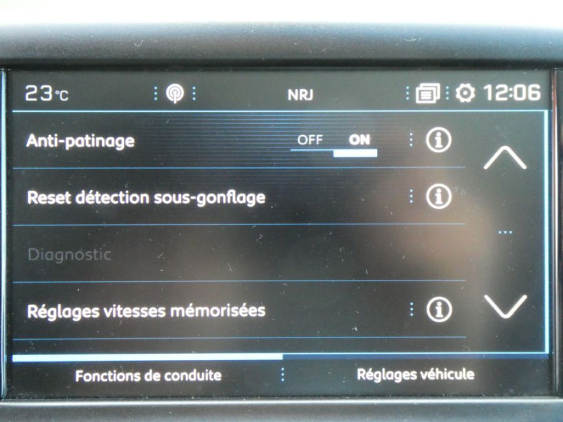 Photo 19 de l'offre de PEUGEOT 208 1.2 PureTech 82 SIGNATURE GPS Radar RER à 12450€ chez Mérignac auto