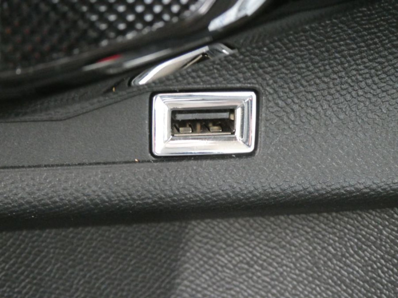 Photo 24 de l'offre de DS DS3 CROSSBACK 1.5 BlueHDi 100 BVM6 SO CHIC JA17 KeyLess CarPlay à 20950€ chez Mérignac auto