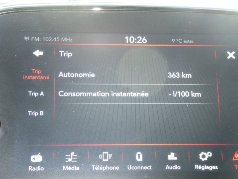Photo 17 de l'offre de FIAT 500 C 1.0 70 BSG HYBRID BVM6 DOLCEVITA CarPlay à 16450€ chez Mérignac auto