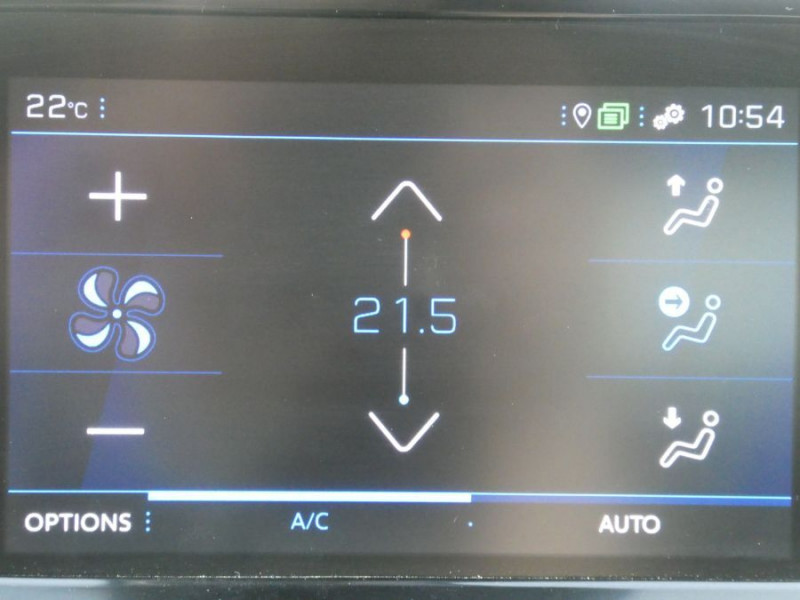 Photo 31 de l'offre de PEUGEOT 2008 II 1.2 PureTech 100 BVM6 ALLURE GPS à 20450€ chez Mérignac auto