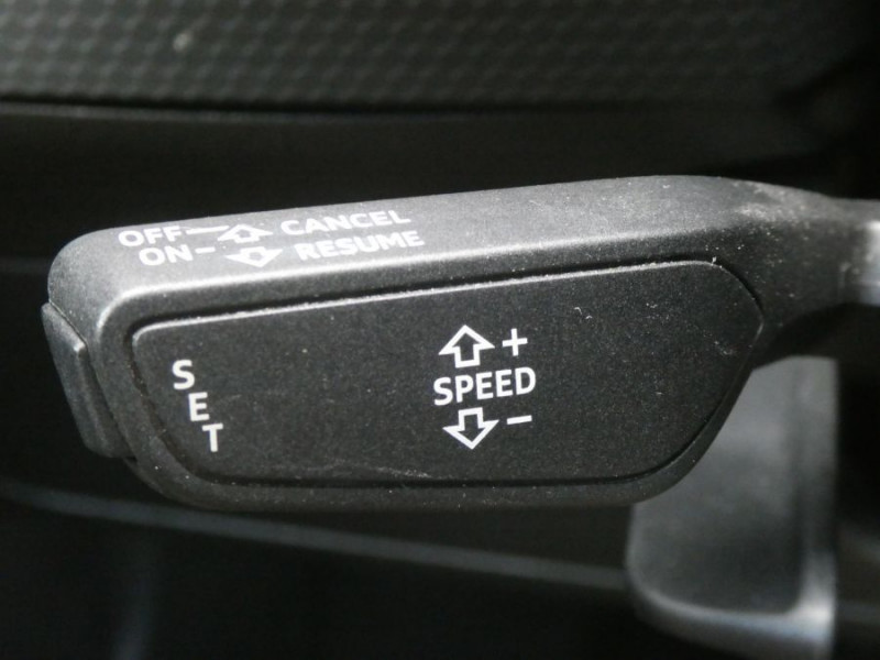 Photo 17 de l'offre de AUDI A1 SPORTBACK 1.0 TFSI 95 CLIM Bluetooth Régul à 16490€ chez Mérignac auto