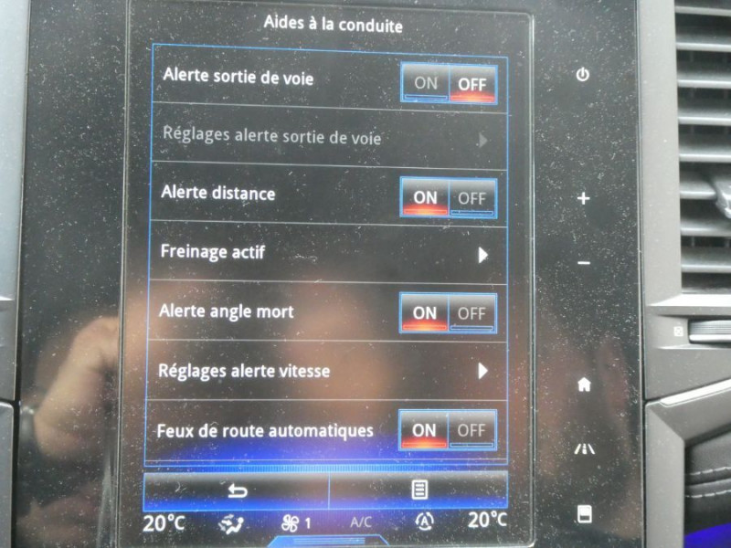 Photo 29 de l'offre de RENAULT TALISMAN 1.6 Dci 160ch INITIALE PARIS EDC 4Control Carplay Bose Attelage à 16490€ chez Mérignac auto