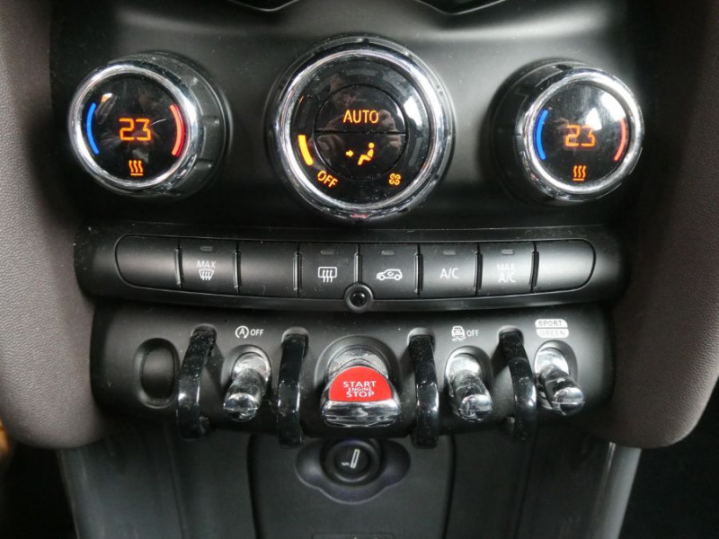Photo 22 de l'offre de MINI MINI 1.5i 136 BVA COOPER 5P GPS LED CLIM Auto JA16 à 17450€ chez Mérignac auto