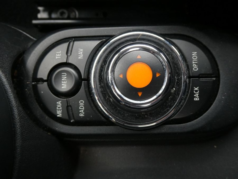 Photo 23 de l'offre de MINI MINI 1.5i 136 BVA COOPER 5P GPS LED CLIM Auto JA16 à 17450€ chez Mérignac auto