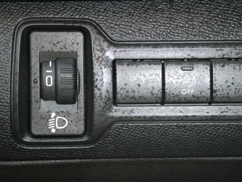 Photo 27 de l'offre de PEUGEOT 308 II 1.2 PureTech 110 BVM6 STYLE GPS Key Less Pack Urbain à 12450€ chez Mérignac auto