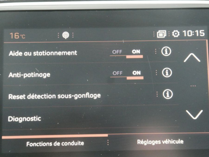 Photo 21 de l'offre de PEUGEOT 308 II 1.2 PureTech 110 BVM6 STYLE GPS Key Less Pack Urbain à 12450€ chez Mérignac auto