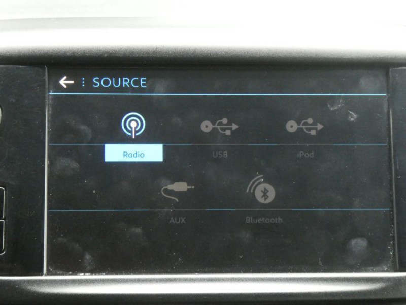 Photo 18 de l'offre de PEUGEOT 208 1.2 PureTech 82 STYLE GPS Privacy Glass Carplay à 10450€ chez Mérignac auto