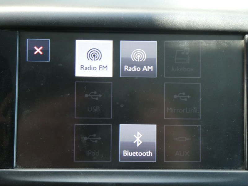 Photo 20 de l'offre de PEUGEOT 208 1.2 PureTech 82 STYLE GPS Privacy Glass Carplay à 11250€ chez Mérignac auto