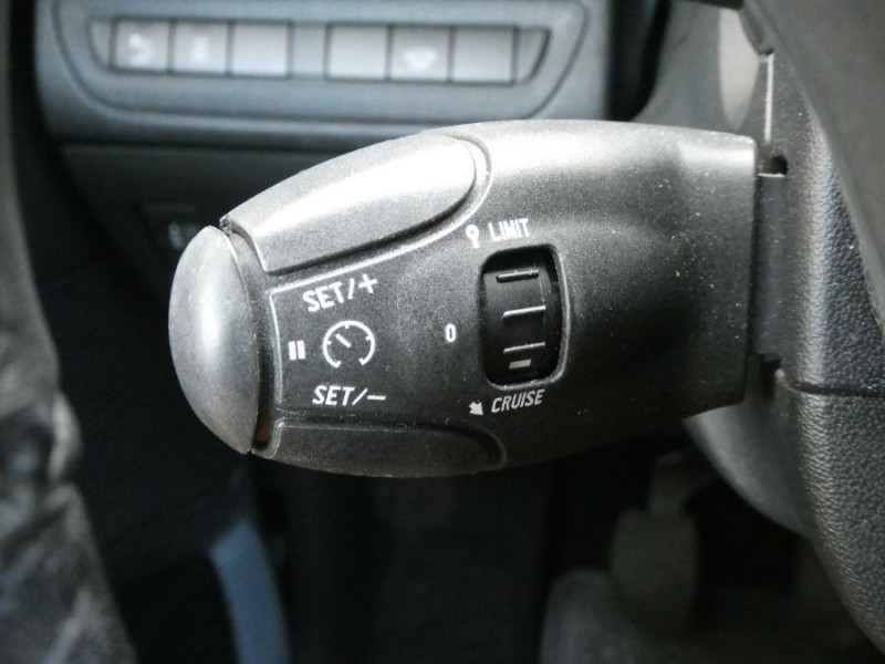 Photo 18 de l'offre de PEUGEOT 208 1.2 PureTech 82 STYLE GPS Privacy Glass Carplay à 11250€ chez Mérignac auto