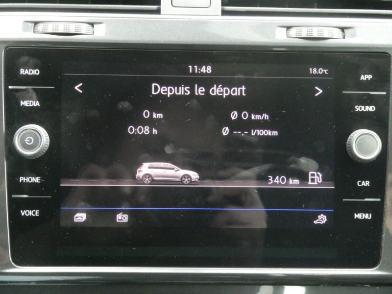 Photo 19 de l'offre de VOLKSWAGEN GOLF VII 1.0 TSI 115 BVM6 TRENDLINE Clim Auto CarPlay Radars RS à 16480€ chez Mérignac auto