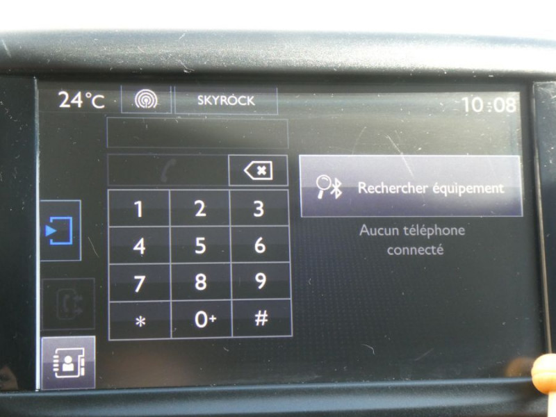 Photo 25 de l'offre de PEUGEOT 2008 1.2 PureTech 82 STYLE GPS Radar RER Privacy Glass 1ere main à 11450€ chez Mérignac auto