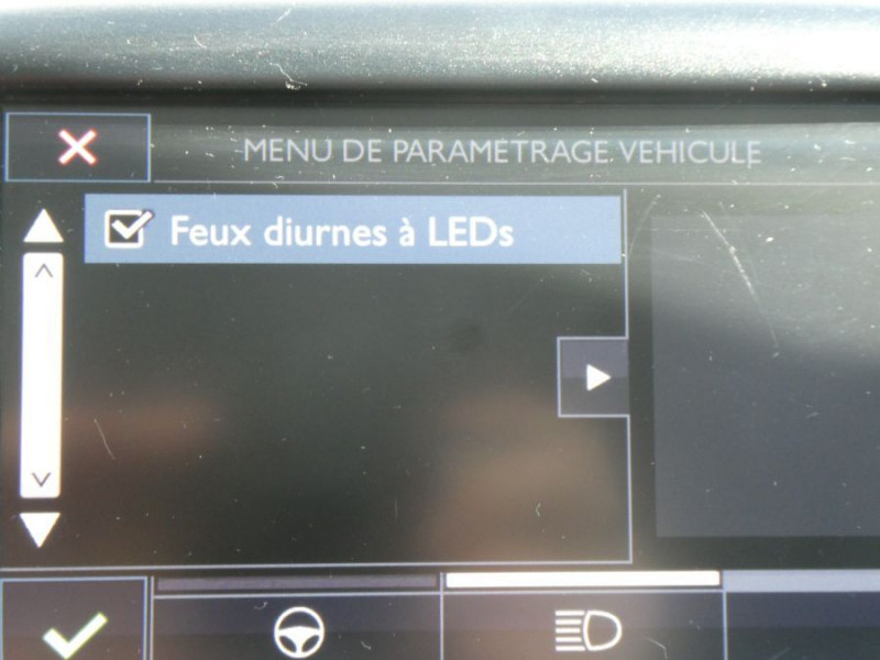 Photo 26 de l'offre de PEUGEOT 2008 1.2 PureTech 82 STYLE GPS Radar RER Privacy Glass 1ere main à 11450€ chez Mérignac auto