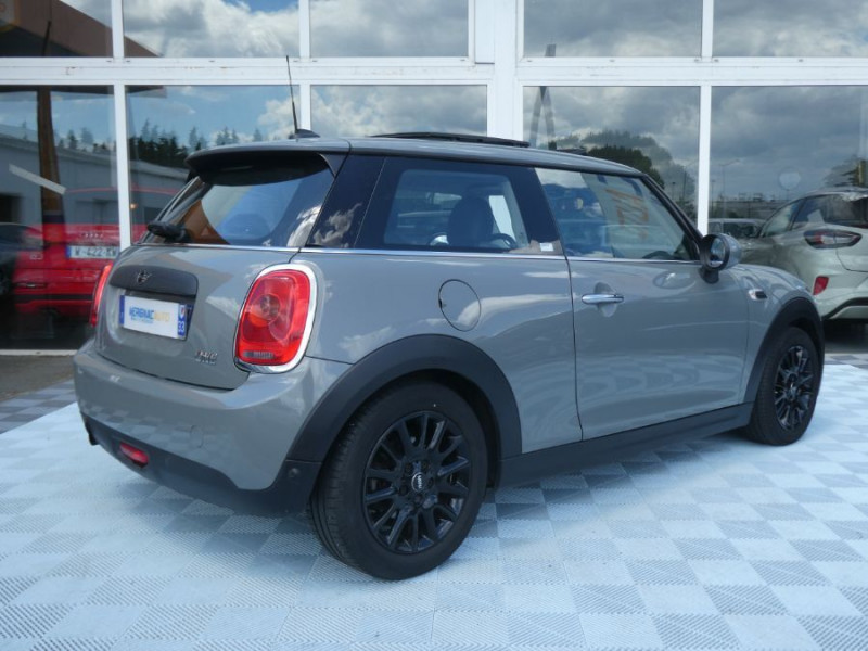 Photo 2 de l'offre de MINI MINI III (F56) ONE 102 BVM6 SHOREDITCH GPS TOIT Ouvrant Induction à 16450€ chez Mérignac auto