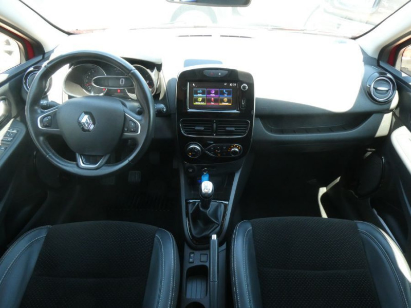 Photo 13 de l'offre de RENAULT CLIO IV 0.9 TCE 90 GENERATION GPS Carte ML JA16 Radar à 11950€ chez Mérignac auto