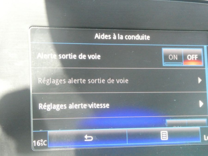 Photo 19 de l'offre de RENAULT MEGANE ESTATE IV 1.5 DCI 110 EDC BUSINESS GPS Radars à 12950€ chez Mérignac auto