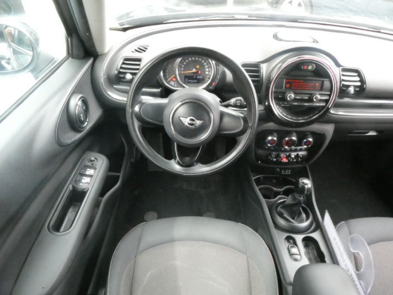 Photo 4 de l'offre de MINI CLUBMAN III ONE 102 BVM6 JA18 Key Less Privacy Glass à 16950€ chez Mérignac auto