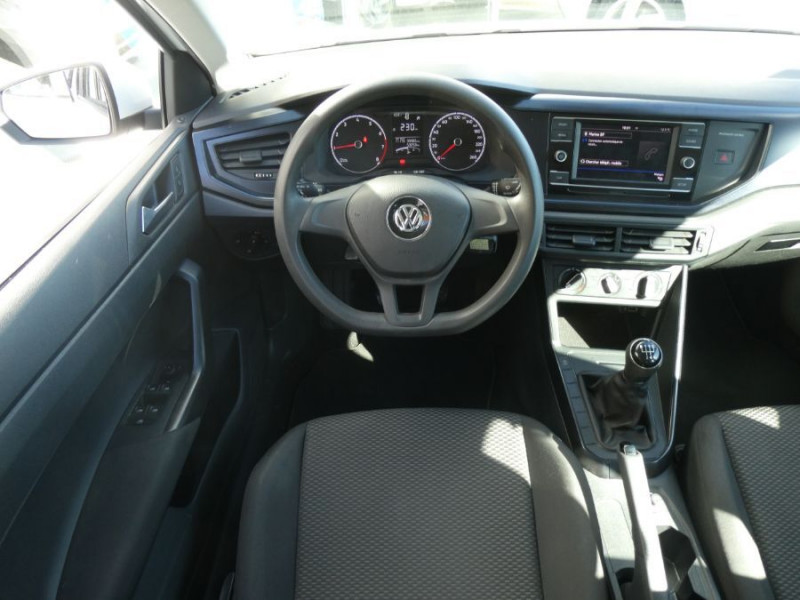 Photo 4 de l'offre de VOLKSWAGEN POLO 1.0 80 EDITION CLIM Bluetooth à 13290€ chez Mérignac auto