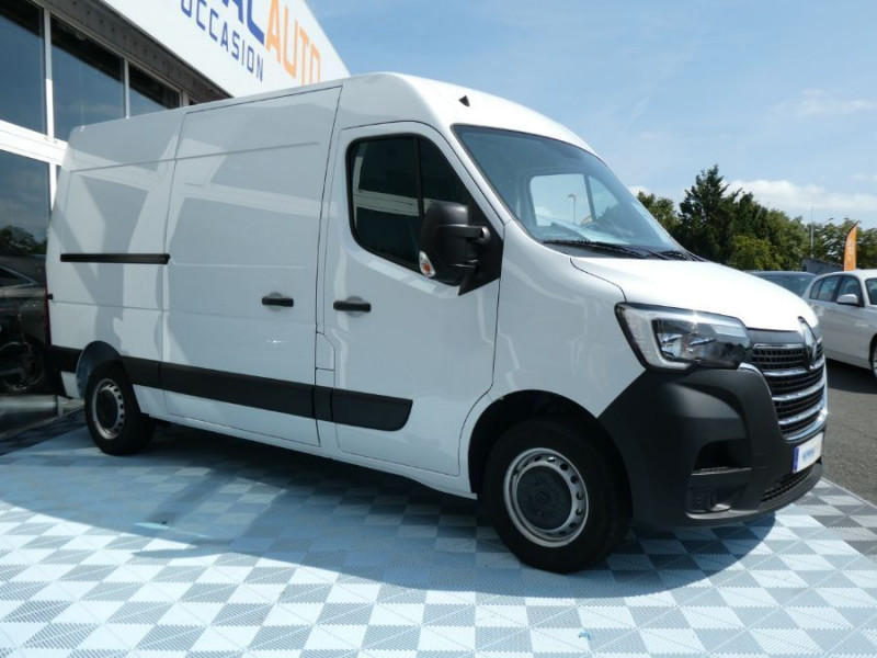 Photo 2 de l'offre de RENAULT MASTER L2H2 2.3 Blue dCi 135 BVM6 3.5T GRAND CONFORT GPS Camera Ptes 270° 27900€ HT à 27900€ chez Mérignac auto