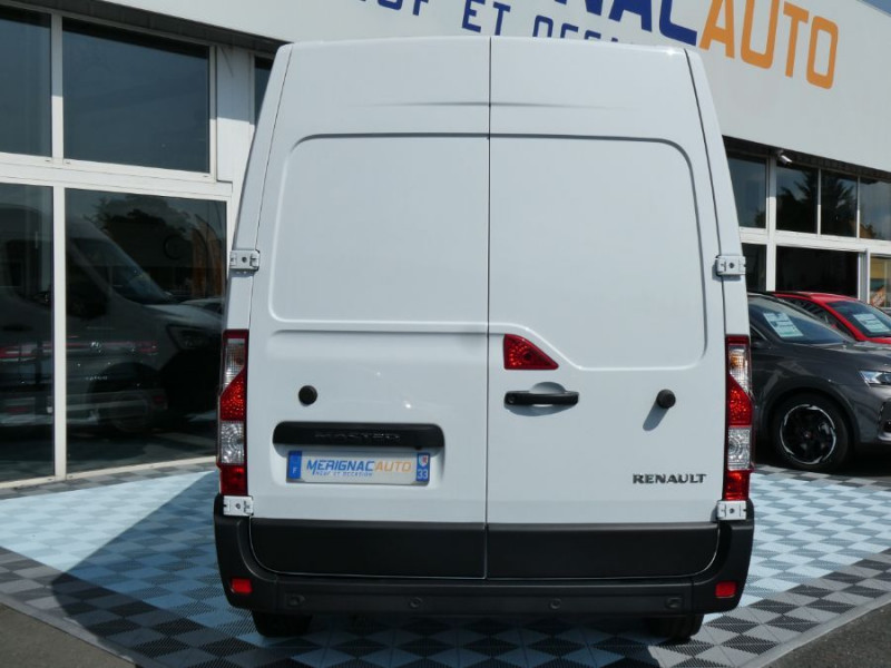 Photo 11 de l'offre de RENAULT MASTER L2H2 2.3 Blue dCi 135 BVM6 3.5T GRAND CONFORT GPS Camera Ptes 270° 27900€ HT à 27900€ chez Mérignac auto