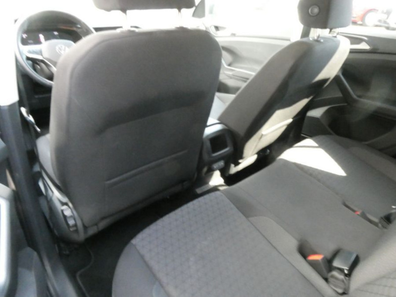 Photo 15 de l'offre de VOLKSWAGEN T-CROSS 1.0 TSI 110 DSG7 LIFE PACK COCKPIT CarPlay Radars ACC RER Privacy Glass à 23450€ chez Mérignac auto